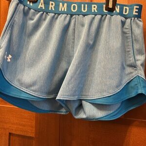 Med Under Armour Women's Light Blue Athletic Shorts